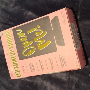 Brand new Love Ellie LED makeup Mirror